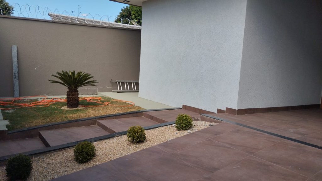 59823800-f7de-46e1-945e-673417726e5b